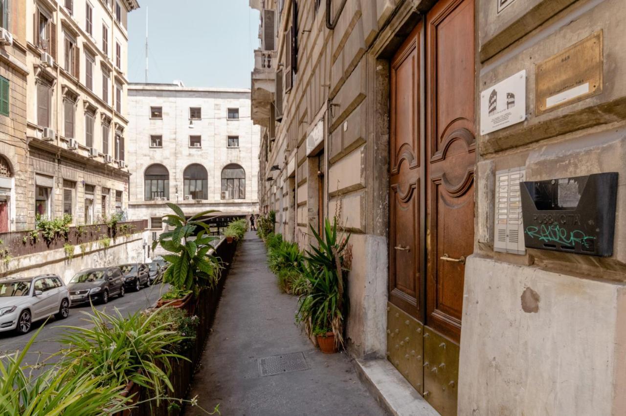 4-Bdr Apt Among Colosseum&Termini 10-People Appartement Rome Buitenkant foto