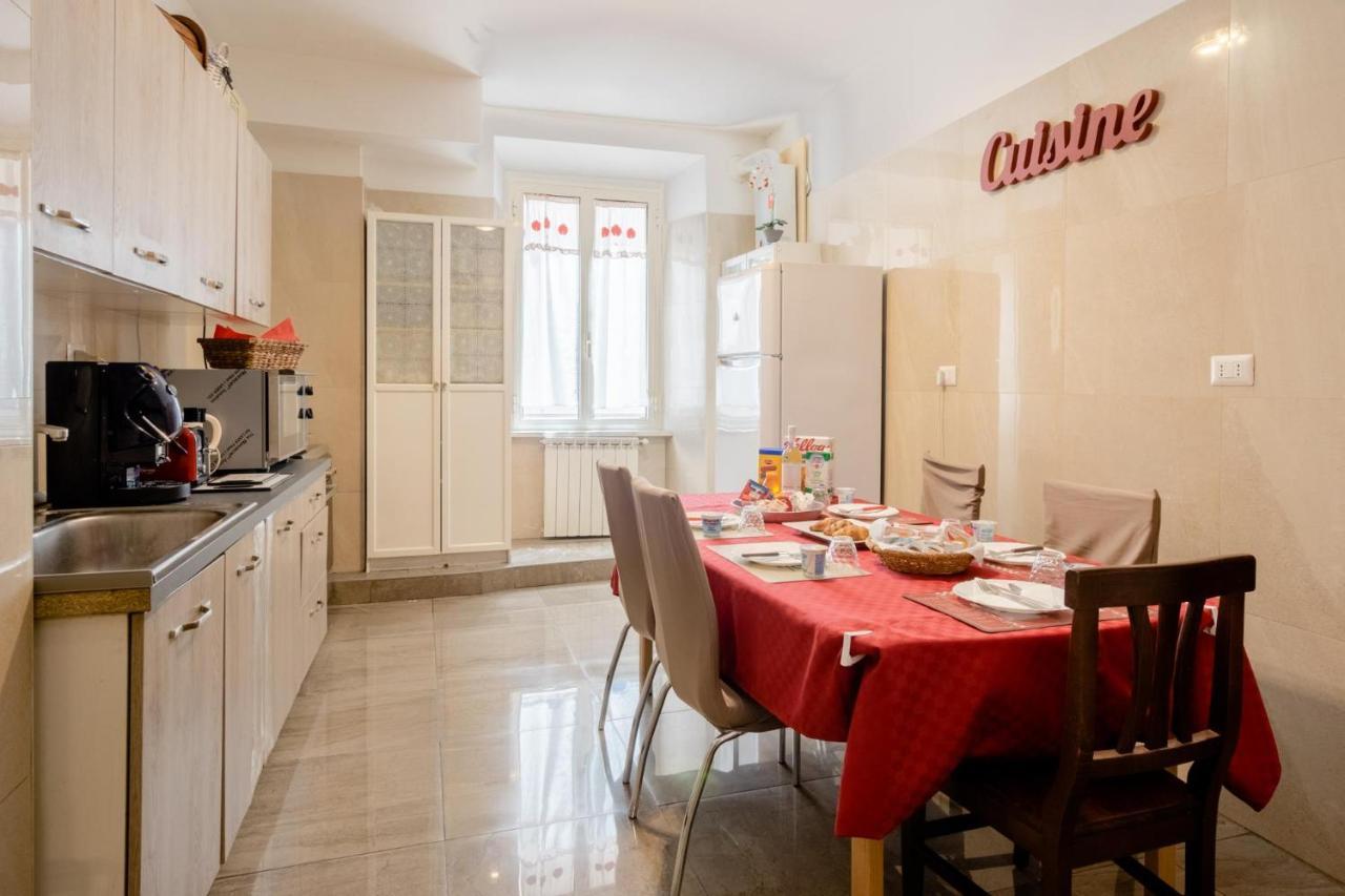 4-Bdr Apt Among Colosseum&Termini 10-People Appartement Rome Buitenkant foto